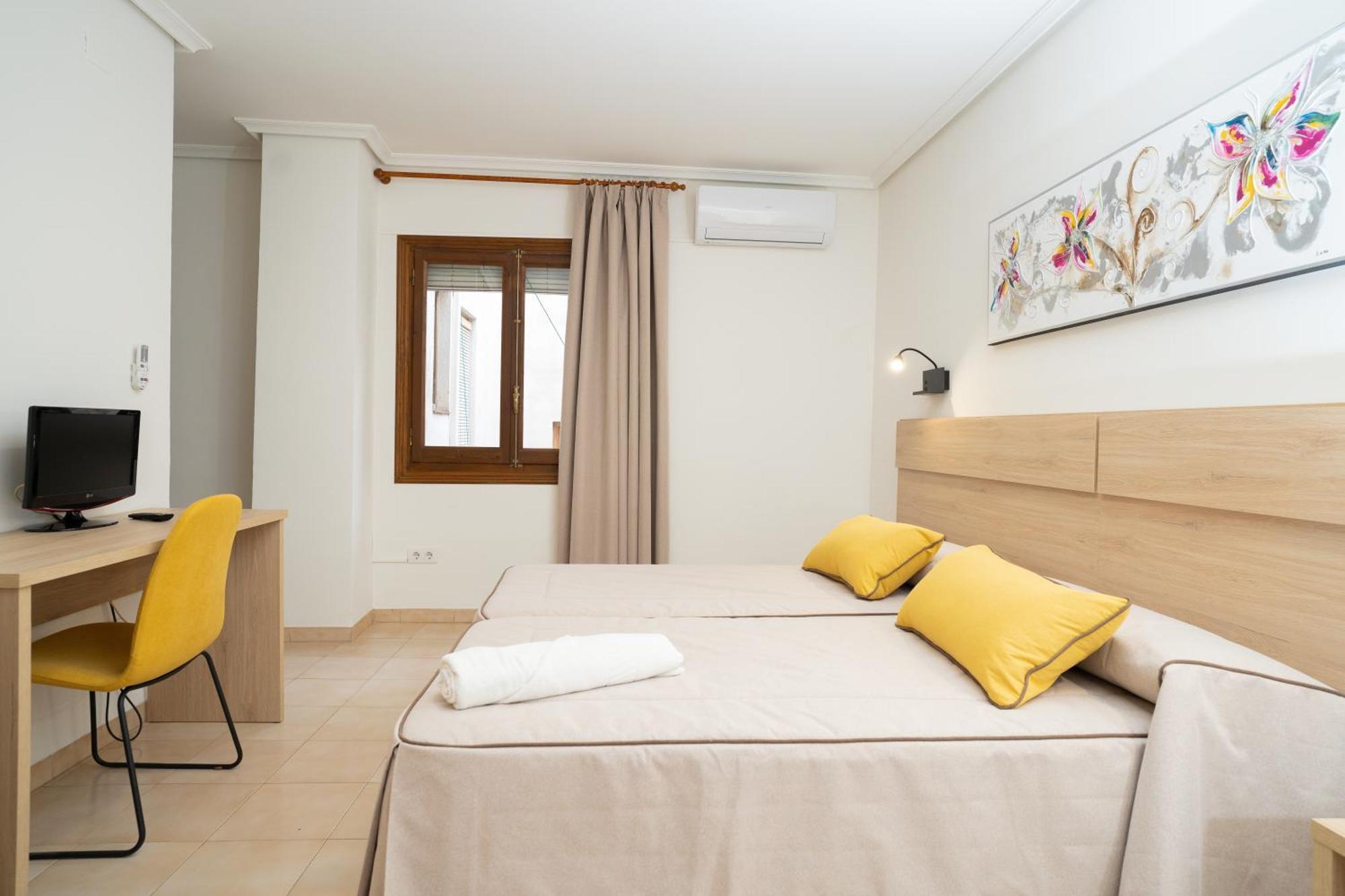 Hotel La Perdi Sant Mateu Exteriör bild